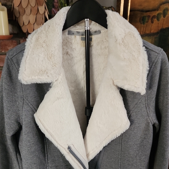 Athleta Reversible Faux Shearling Jacket Gray Cozy Fleece Coat Women’s - Picture 2 of 13